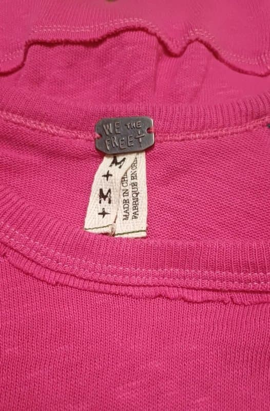 We The Free We The Free Wallflower Embroidered Sleeve Top - size M