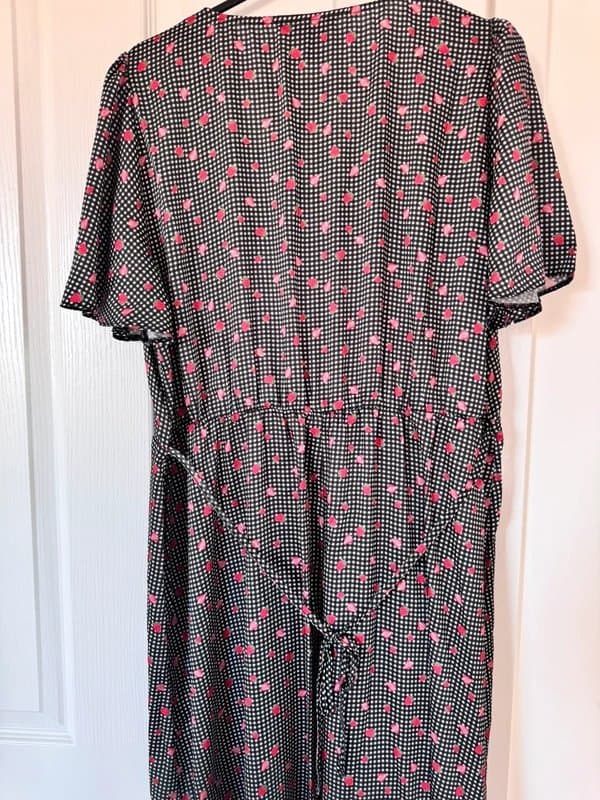 New Look New Look Gingham Strawberry Midi Dress UK 22 Black Pink Tie Front