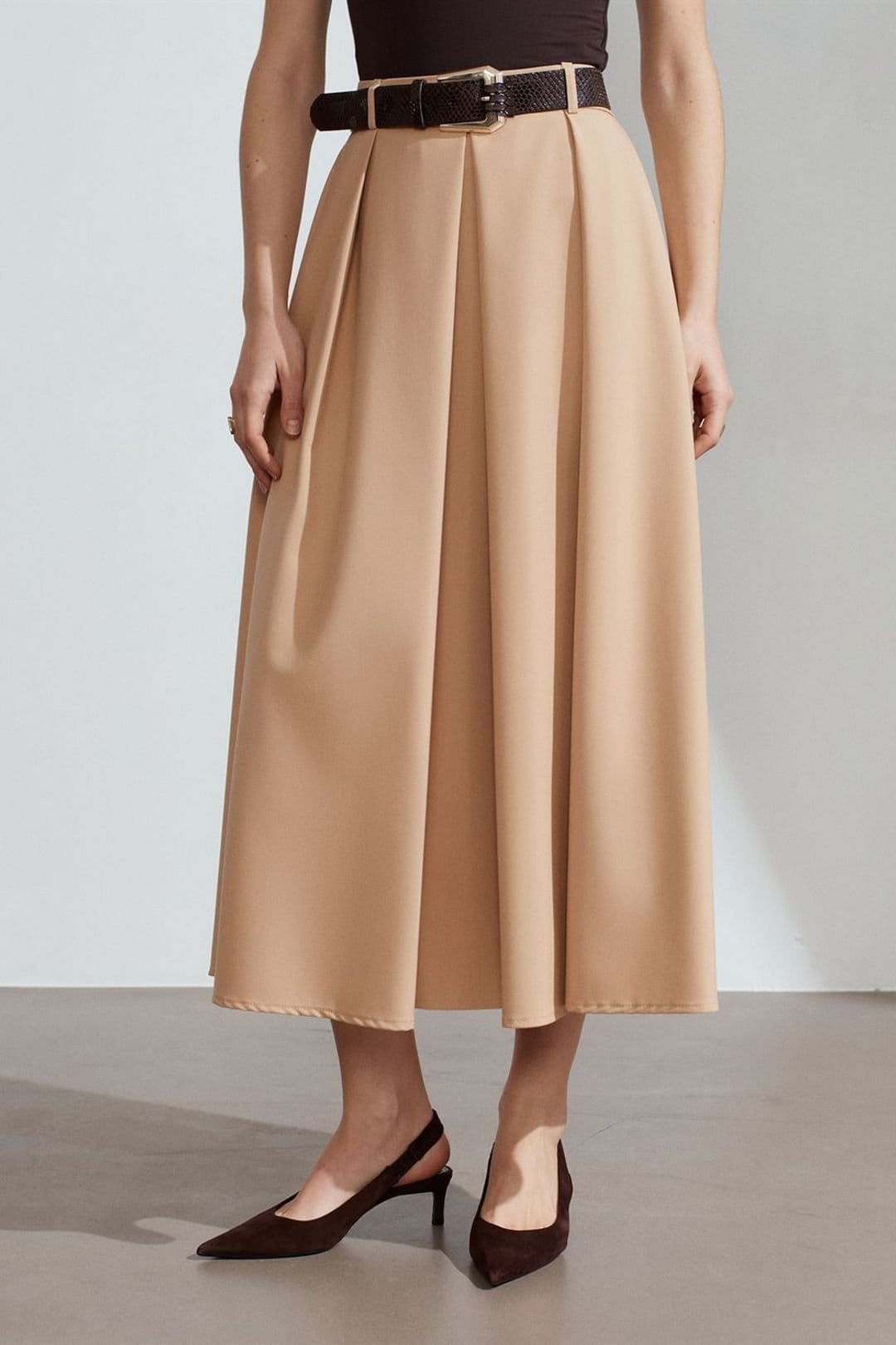 Dilvin Beige High-Waist Midi Crepe Skirt