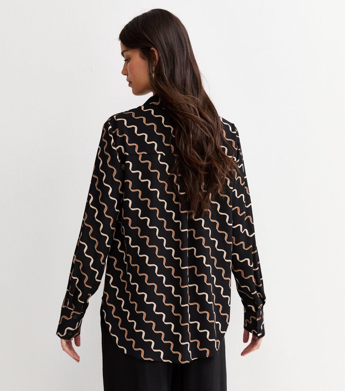 New Look Women's Black and Brown Ribbons Gold Button Shirt New Look - 4