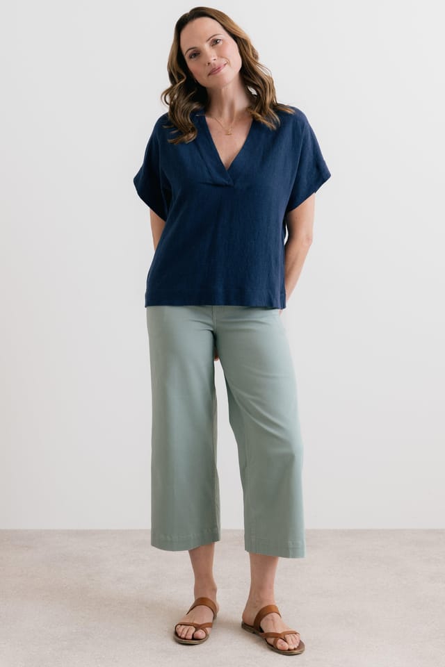 Lily & Me Lily & Me Women's Isla Stretch Twill Crop Trousers in Green - 3