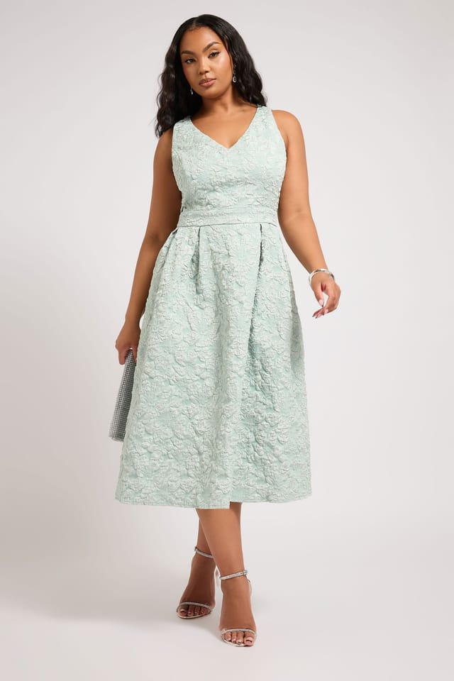 Yours Yours Women's Floral Jacquard Skater Dress in Light Green - 3