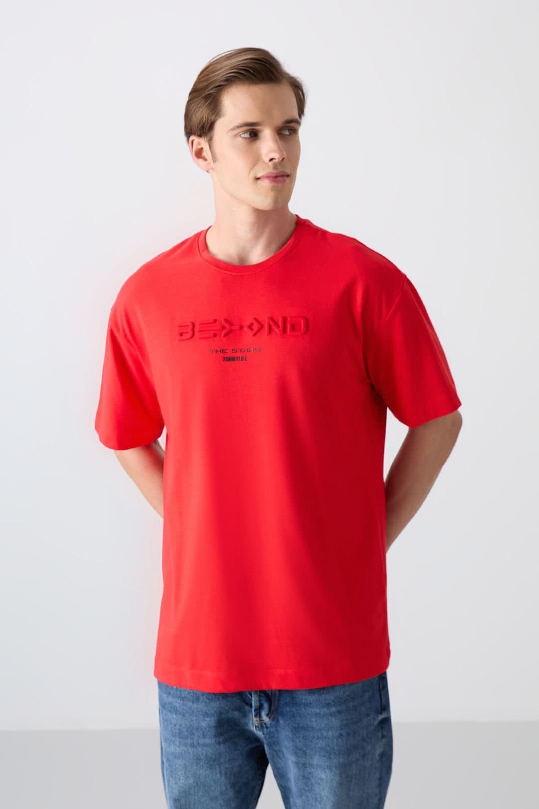Tommy Life Tommy Life Men's Oversized Cotton-Polyester Logo T-Shirt in Red