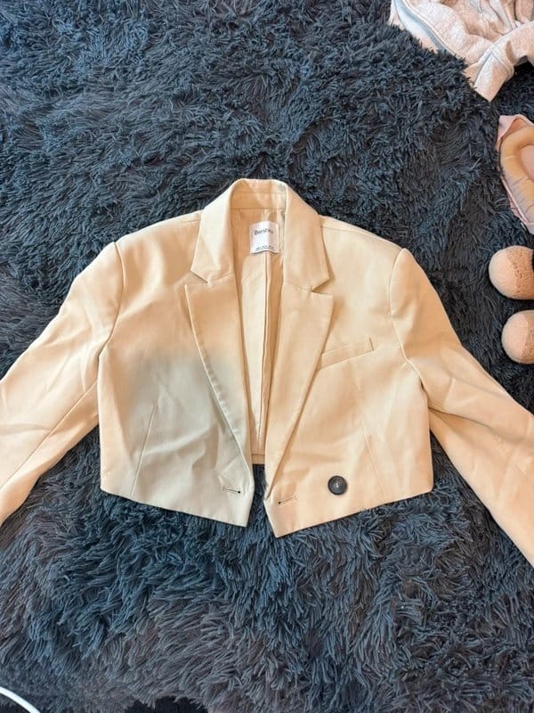 Bershka Beige Cropped Blazer