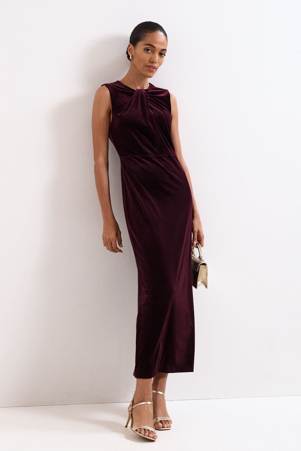 Phase Eight Phase Eight Women's Ava Velvet Twist Maxi Dress in Wine
