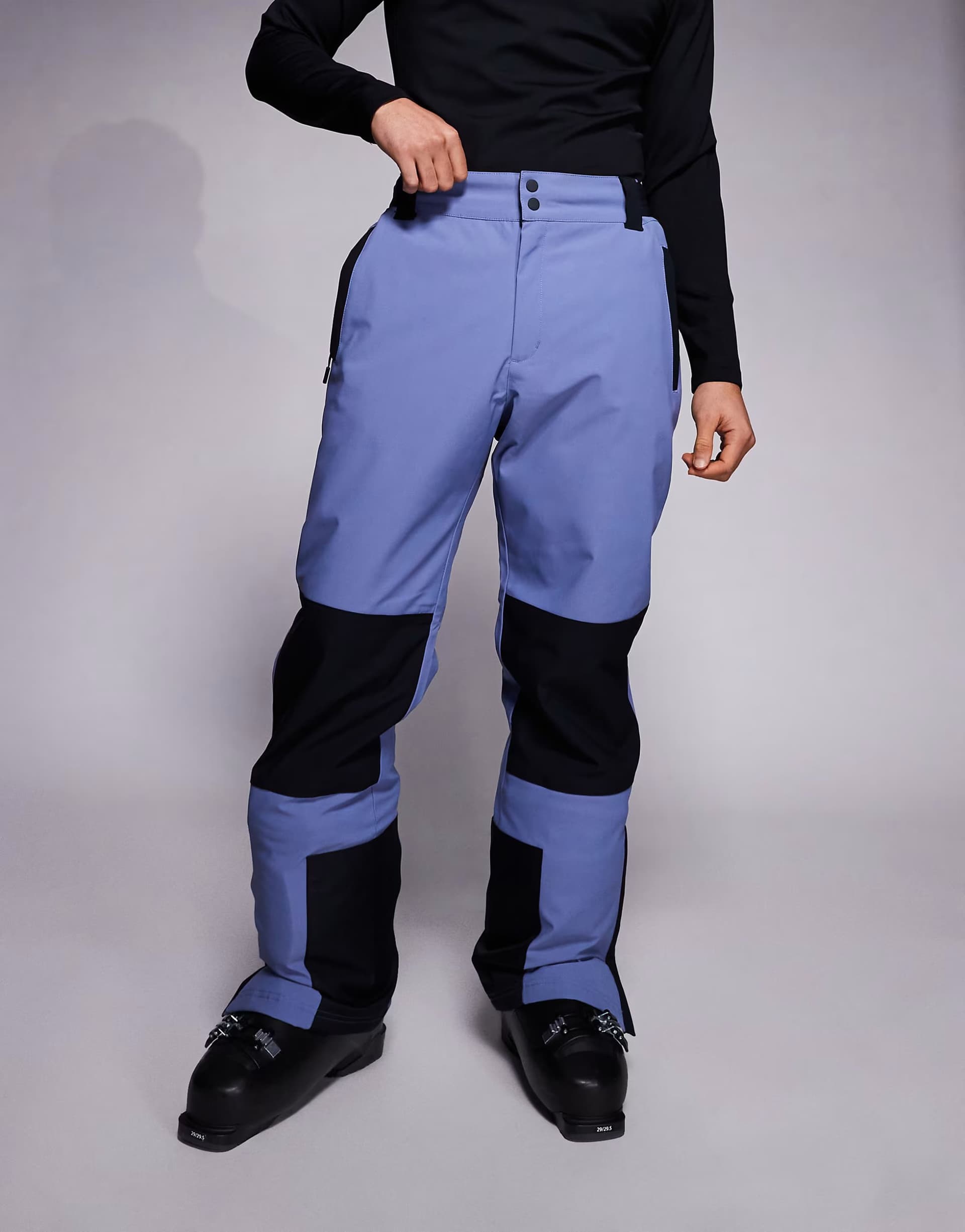 ASOS ASOS 4505 Ski water repellent ski pants with straight leg in black and light blue