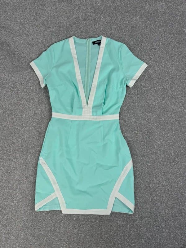 Missguided Missguided Mint Green V-Neck Plunge Bodycon Mini Dress Size 8