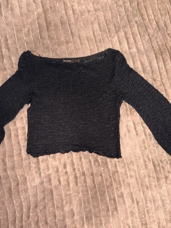 Bershka Cropped Knitted Top