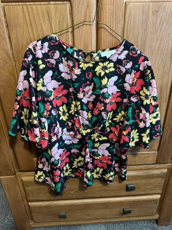 Topshop Topshop floral blouse
