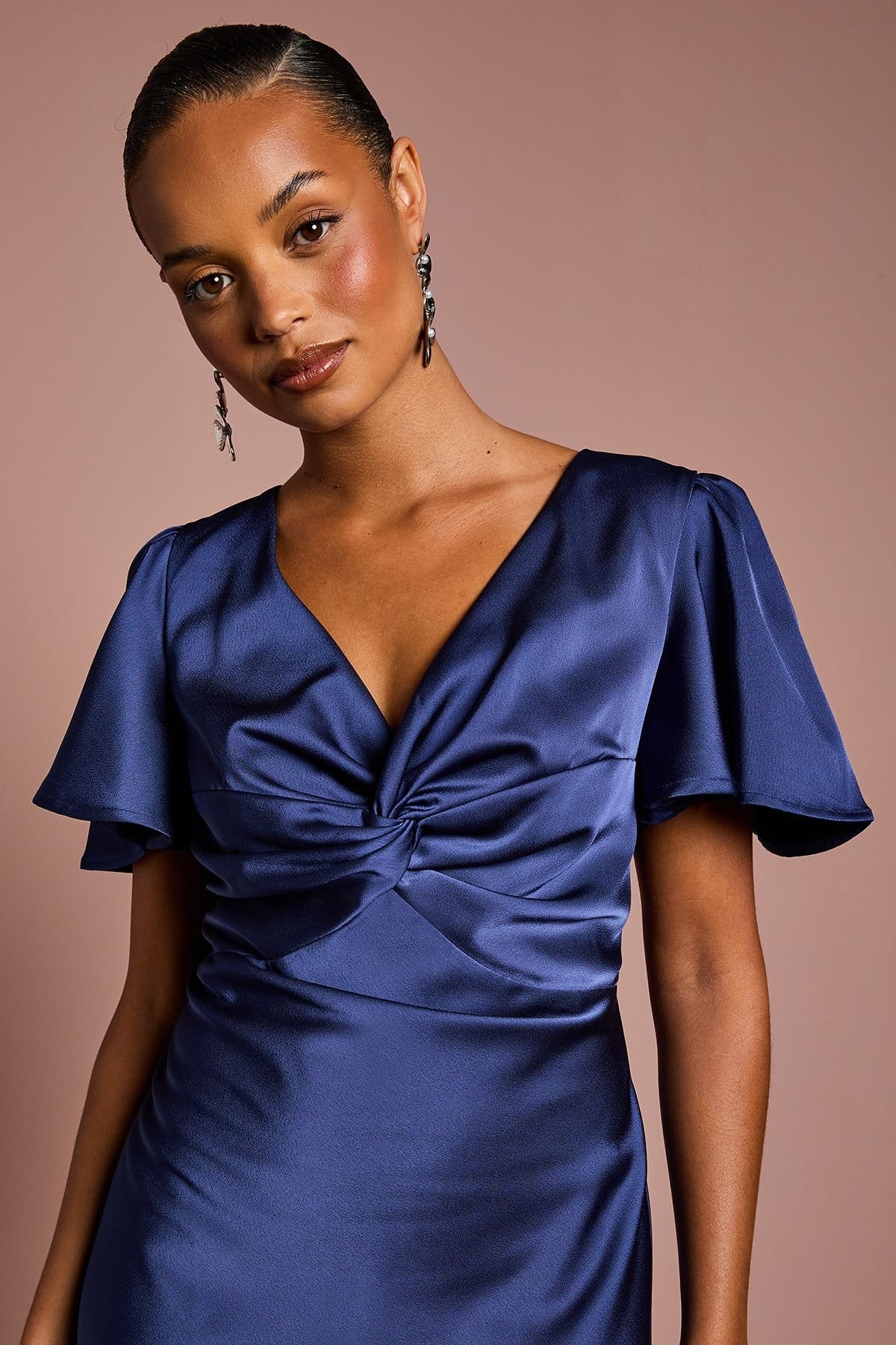 Oasis Oasis Women's Petite Satin Twist Angel Sleeve Midi Bridesmaid Dress in Navy - 4
