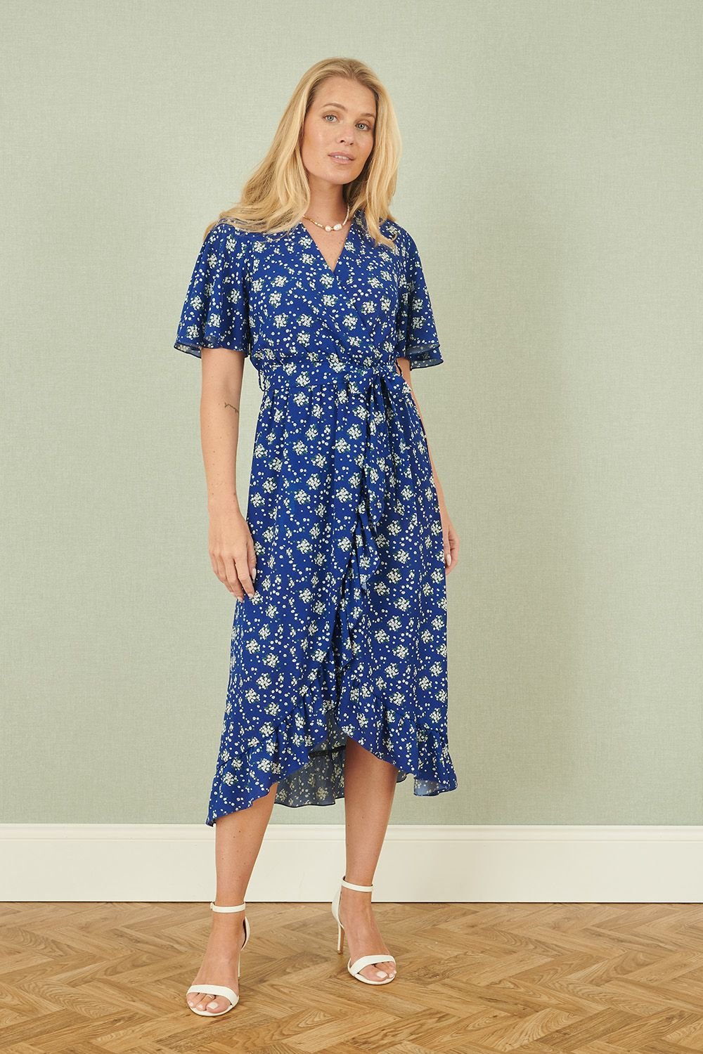 Yumi Yumi Women's Blue Floral Wrap Dress With Frill Hem - 2