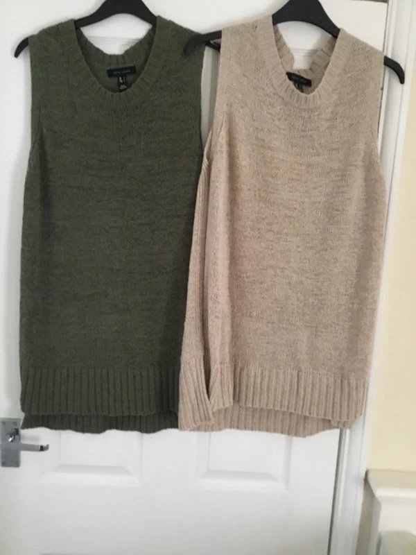New Look Bundle of 2 New Look knitted sleeveless tops - 1