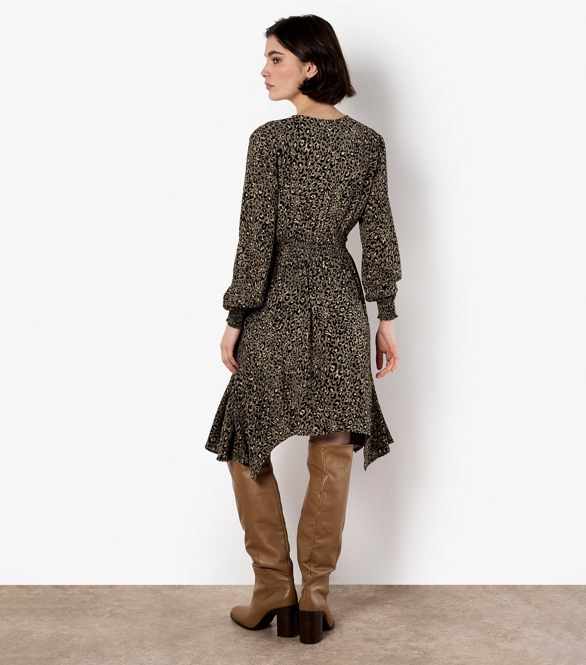 Apricot Women's Khaki Leopard Smock Hanky Hem Dress Apricot New Look - 3