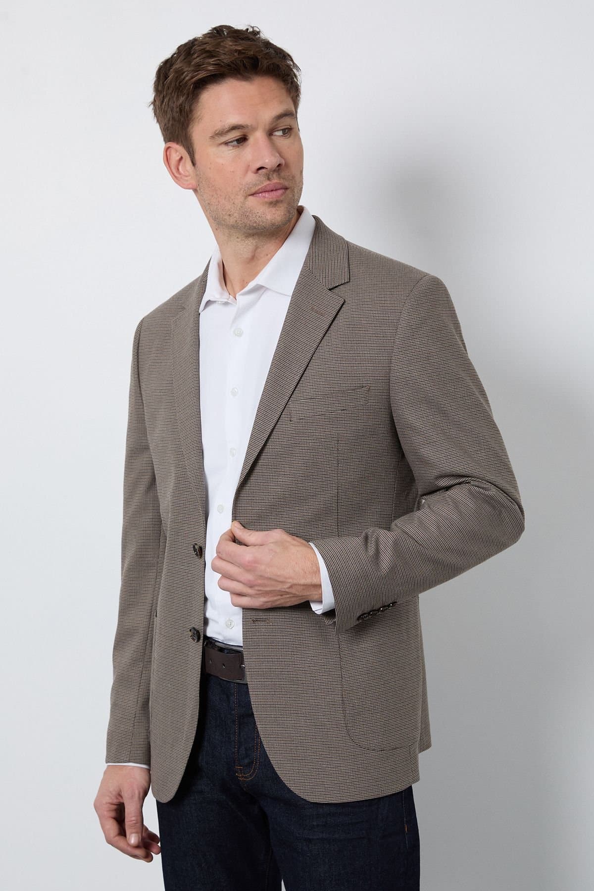 Burton Burton Men's Brown Heritage Check Patch Pocket Tailored Fit Blazer