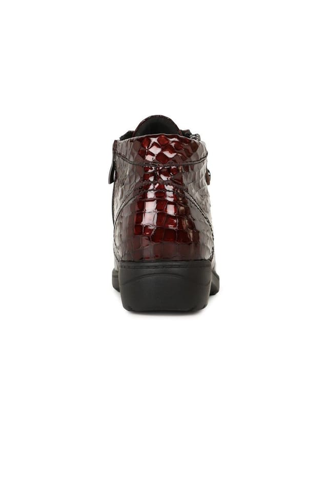 Caprice Caprice Women's 'Amanda' Ankle Boots in Maroon - 2