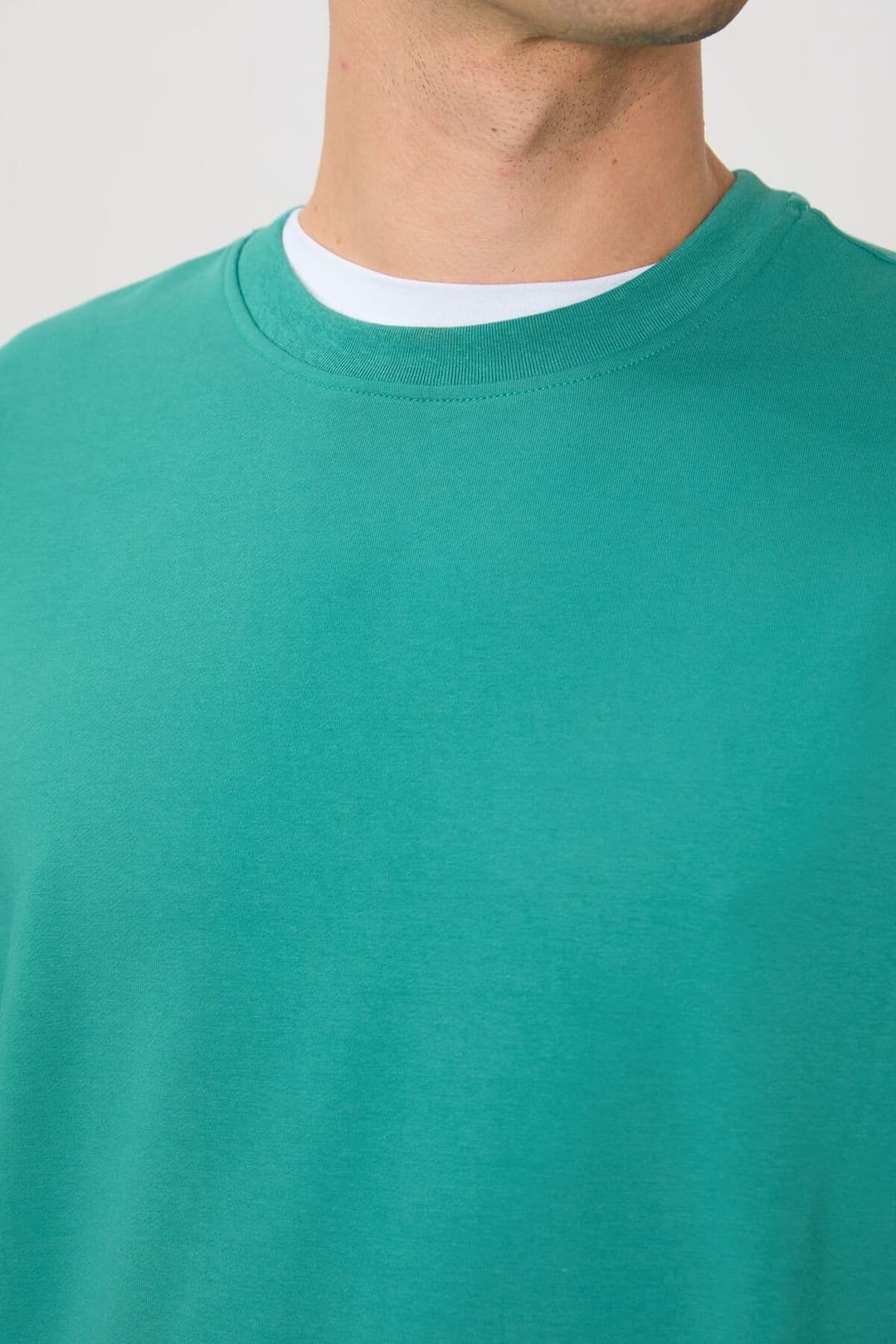 Tommy Life Tommy Life Men's Plain Crew Neck Sweatshirt in Emerald - 4