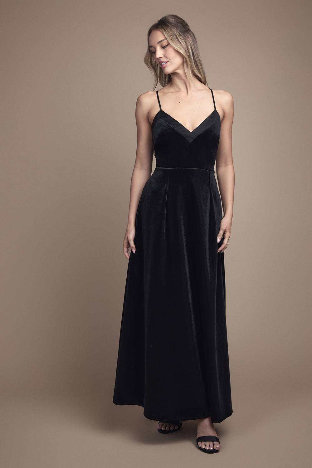 Coast Coast Women's Velvet V Neck Strappy Low Back & Bow Detail Maxi Bridesmaid Dress in Black - 2