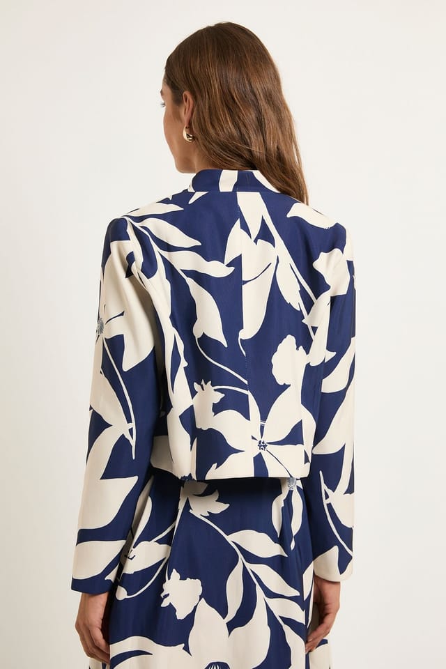 Wallis Wallis Women's Floral Ottoman Twill Jacket in Navy - 3