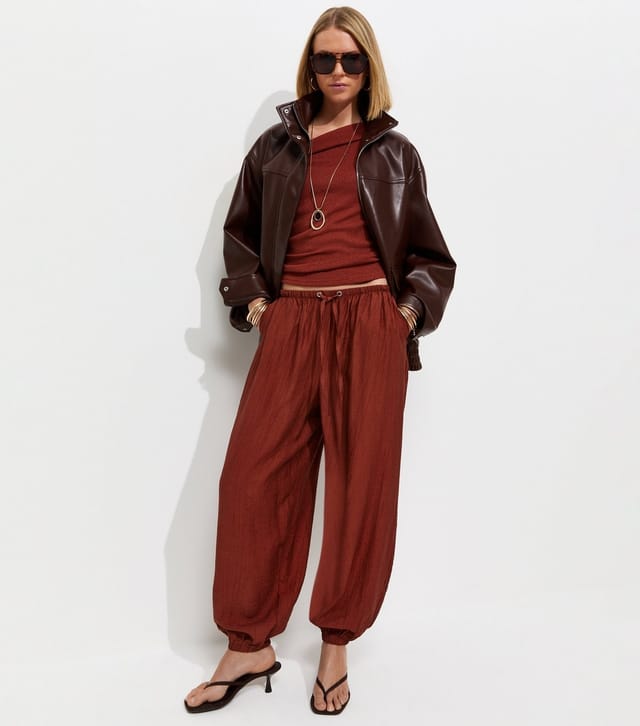 New Look Women's Dark Red Wide Cuffed Textured Trousers New Look - 3
