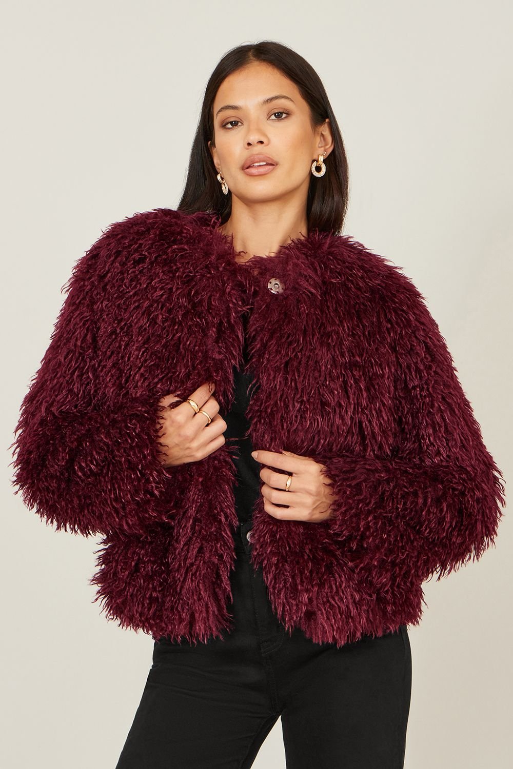 Yumi Yumi Women's Burgundy Luxe Fluffy Faux Fur Coat - 3