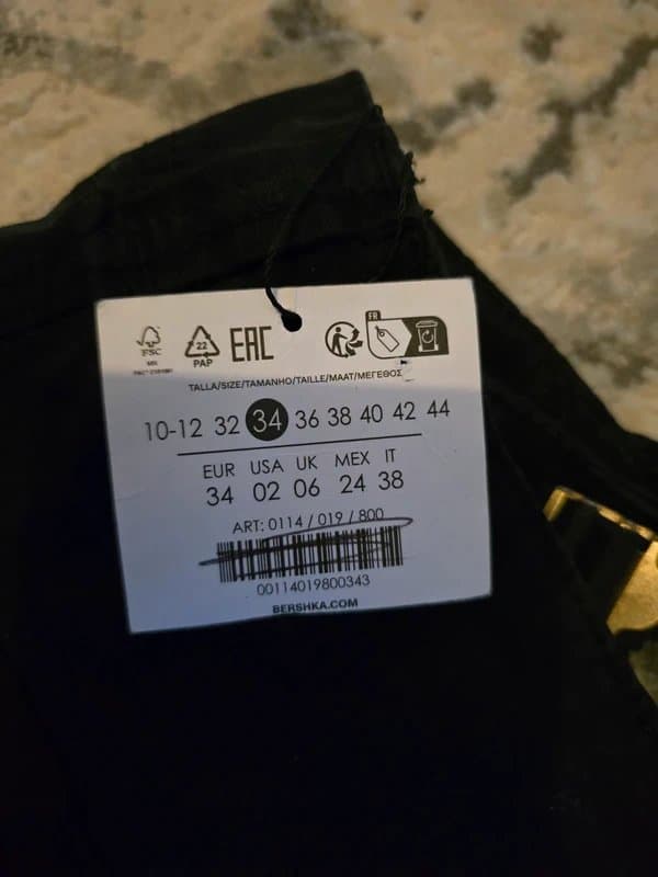 Bershka Womans black cargo pants