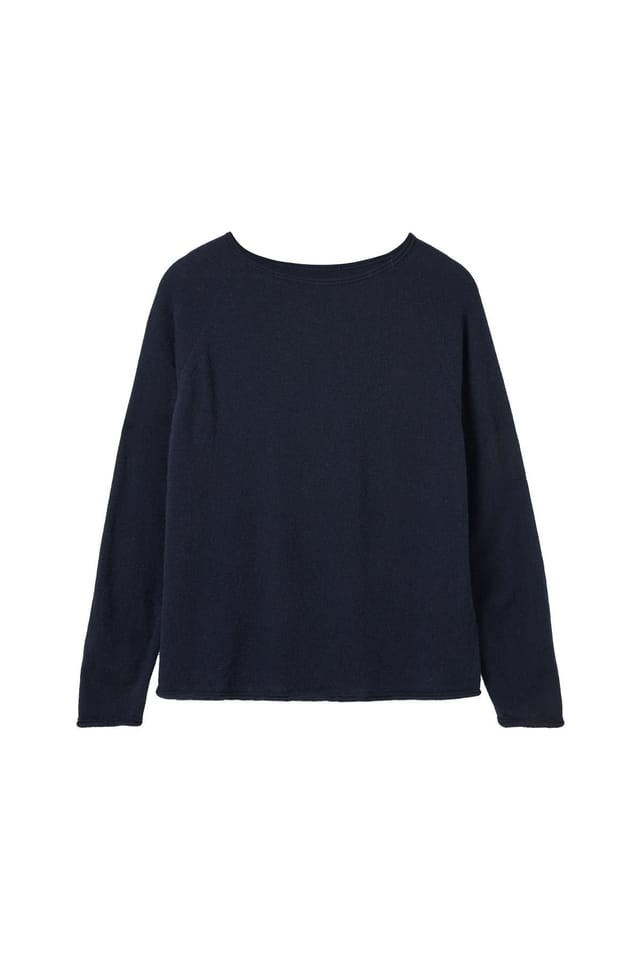 Celtic & Co Celtic & Co Women's Supersoft Essential Sweater in Dark Navy - 2