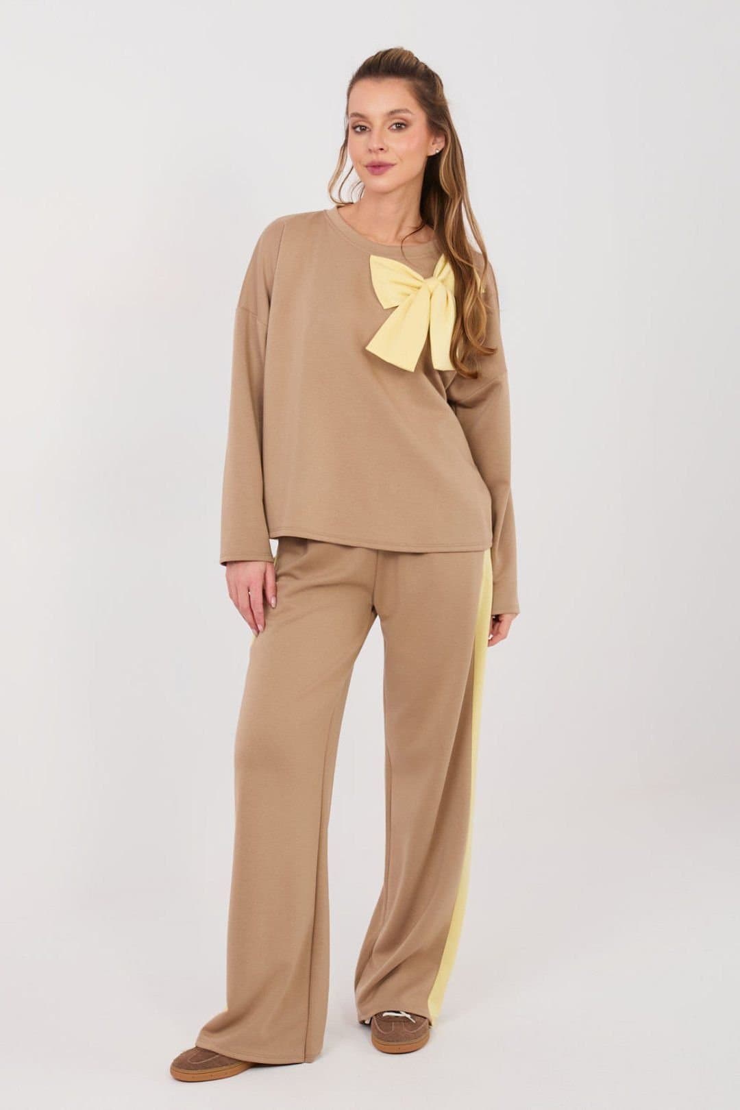 Love Lace Love Lace Women's Bow Detail Wide Leg Casual Tracksuit Set in Beige