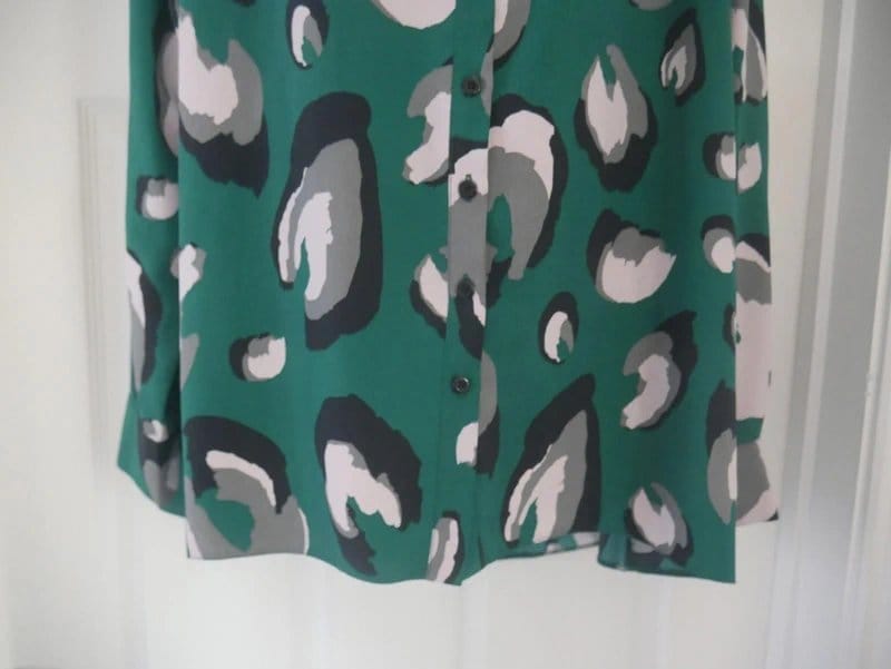 Very Very Top Ladies Size 14 Green Splodge Blouse Shirt Long Sleeve Silky Collared - 1