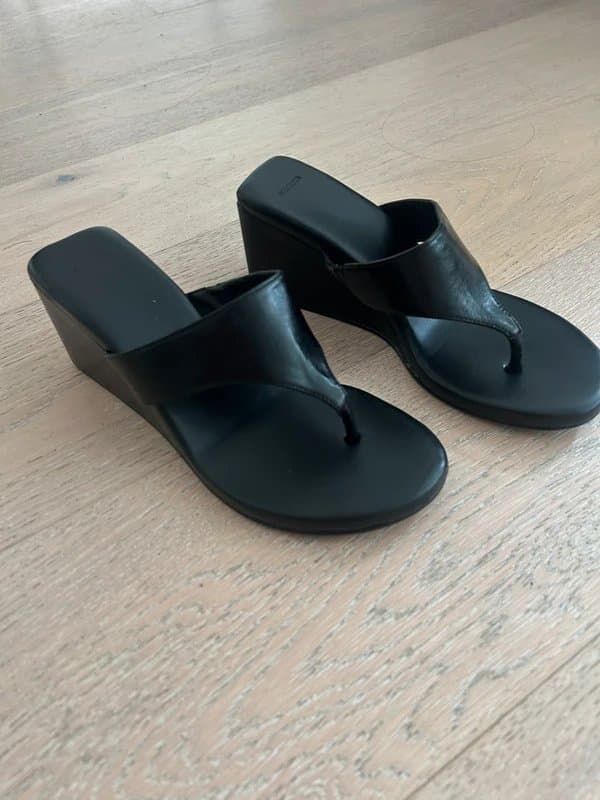Bershka Bershka Black Wedge Thong Mule Sandals