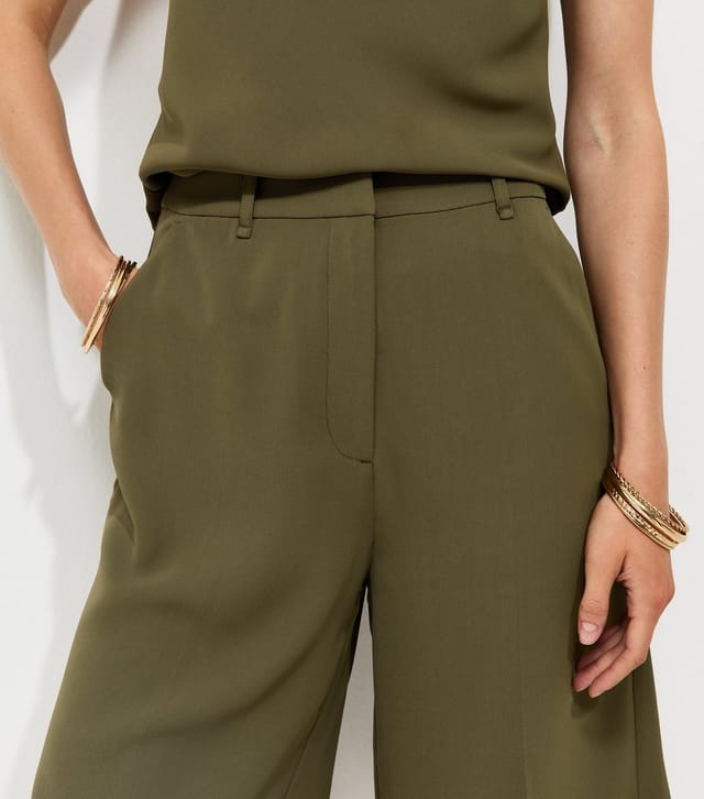 New Look Women's Dark Khaki Asymmetric Hem Cowl Halterneck Top New Look - 2