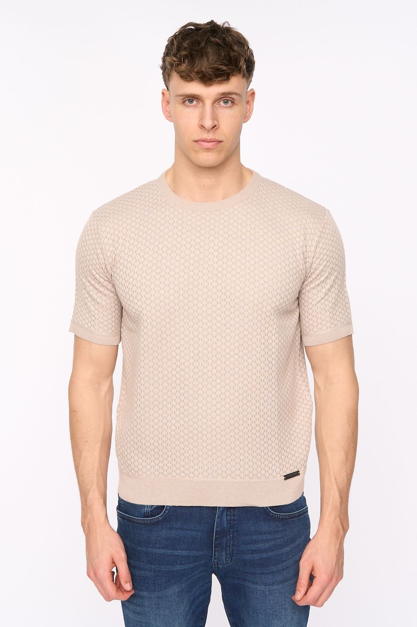 Duck and Cover Duck and Cover Men's Mataso Structured Knitted T-Shirt with Metal Badge in Stone