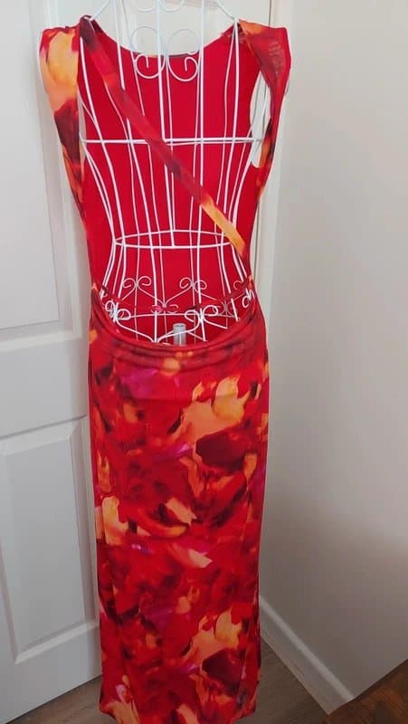 aveloria Stunning Red Maxi Dress