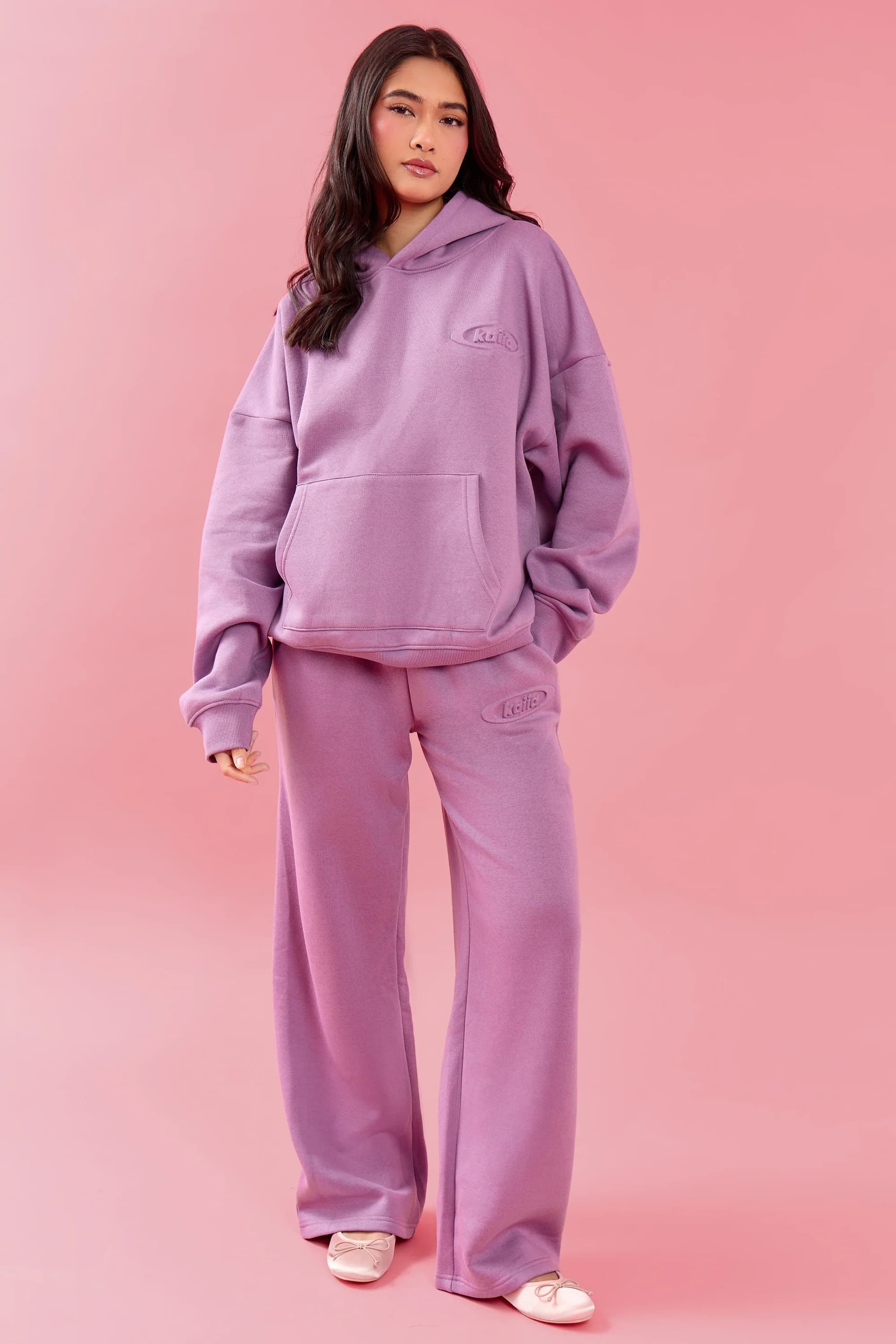 Kaiia Kaiia Oval Embossed Wide Leg Joggers Grape Boba