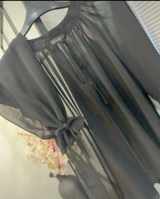 New Look Size 8 new look black mesh chiffon Summer top