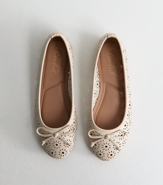 New Look Women's Off White Faux Leather Floral Cutout Ballet Pumps Vegan New Look - 2
