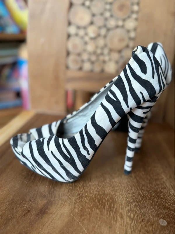 New Look New look Zebra print heel shoes size 5