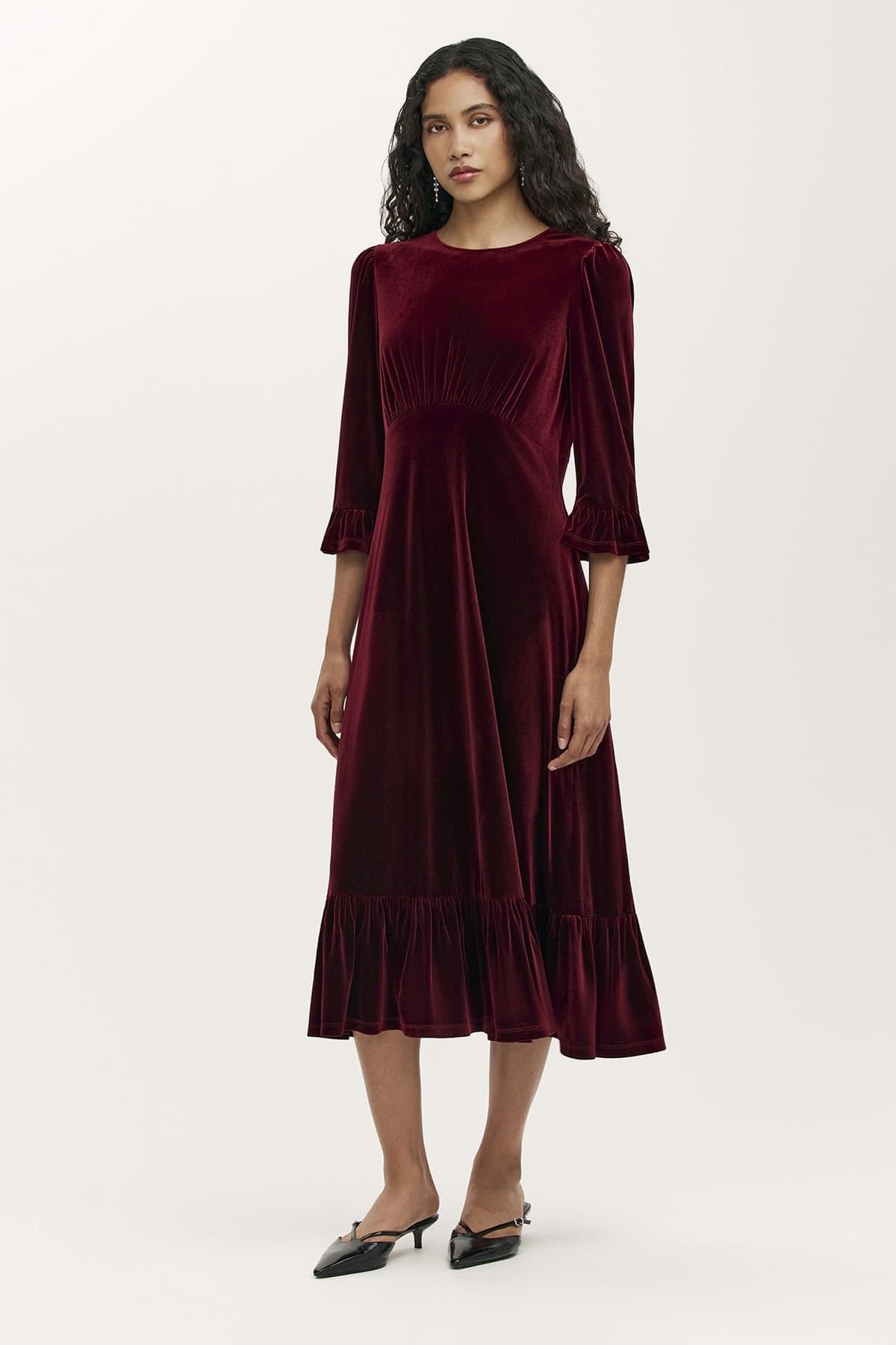 Finery London Finery London Women's Scarlett Velvet Midi Dress in Wine