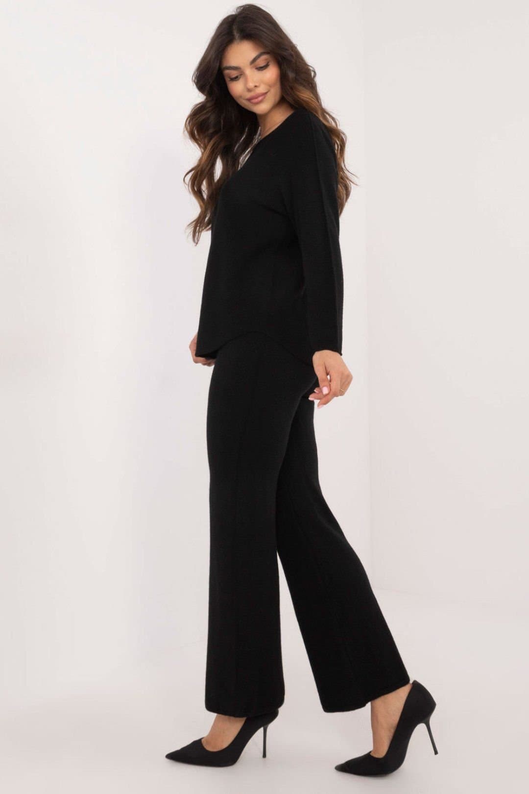 Love Lace Love Lace Women's Casual Viscose Polyester Nylon Sweater Pant Set in Black