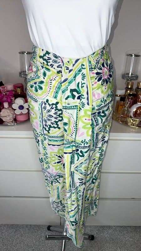New Look Green tile print midi skirt