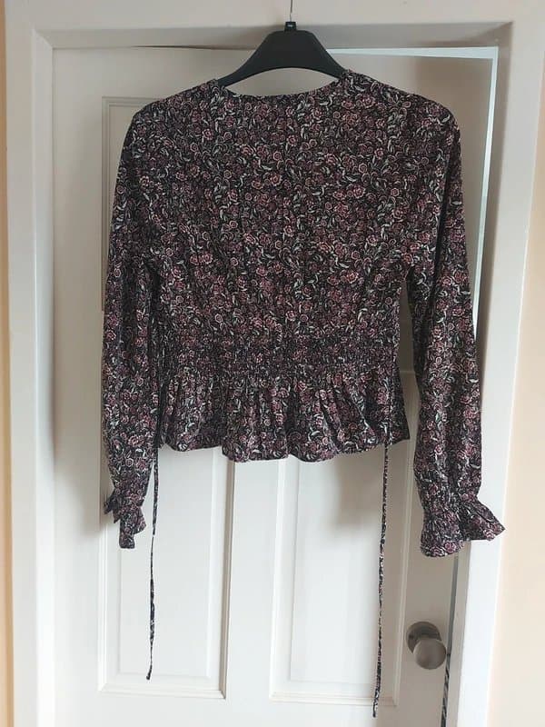 New Look BNWT New Look top size 12