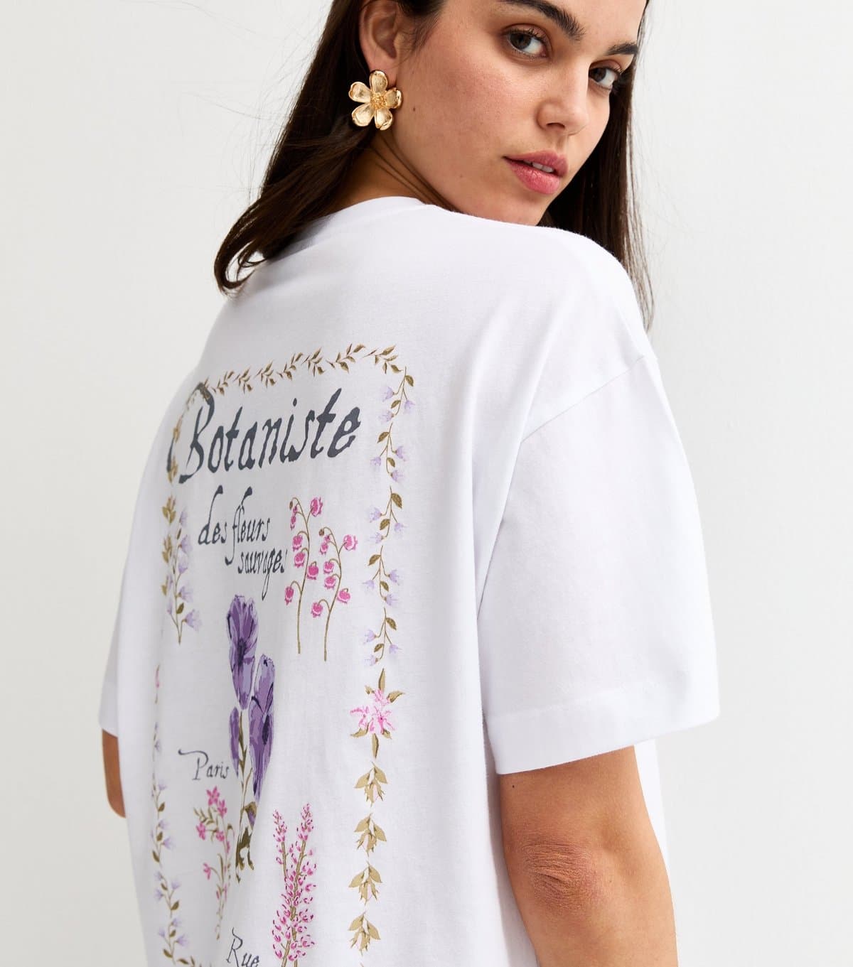 New Look Women's White Botaniste Print Oversized T-Shirt New Look