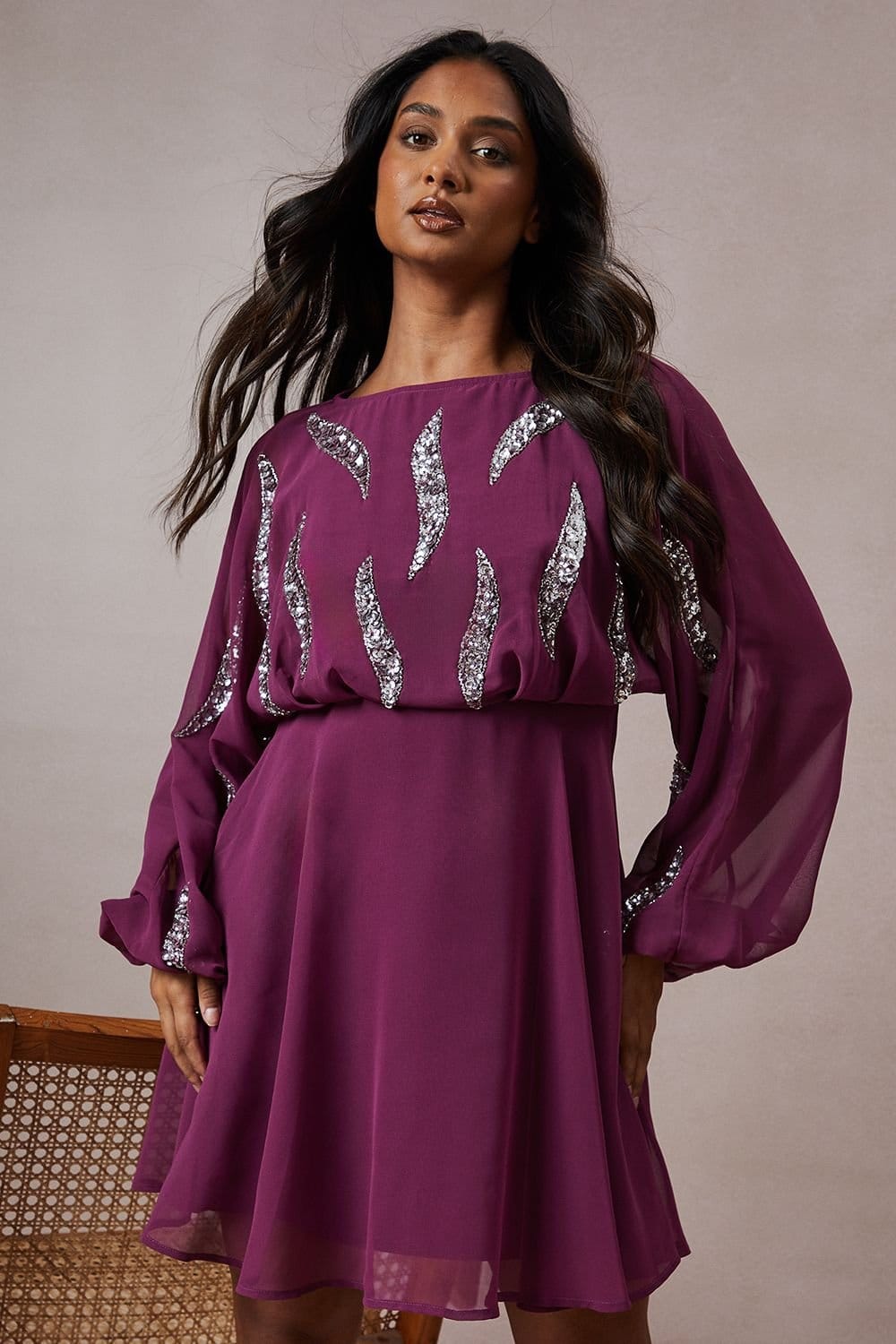 Oasis Oasis Women's Occasion Embellished Batwing Mini Dress in Berry - 4