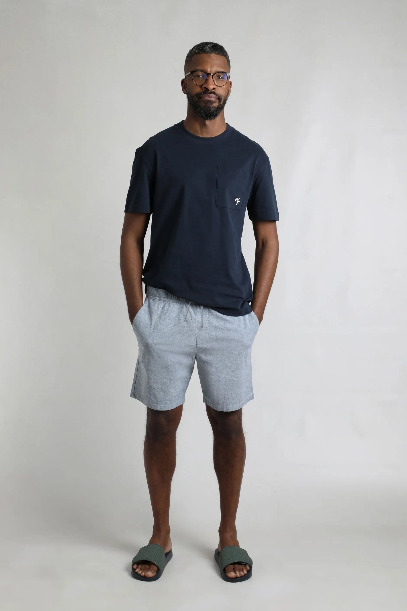 Weird Fish Weird Fish Men's Winchester Relaxed Linen Rich Shorts in Blue - 4