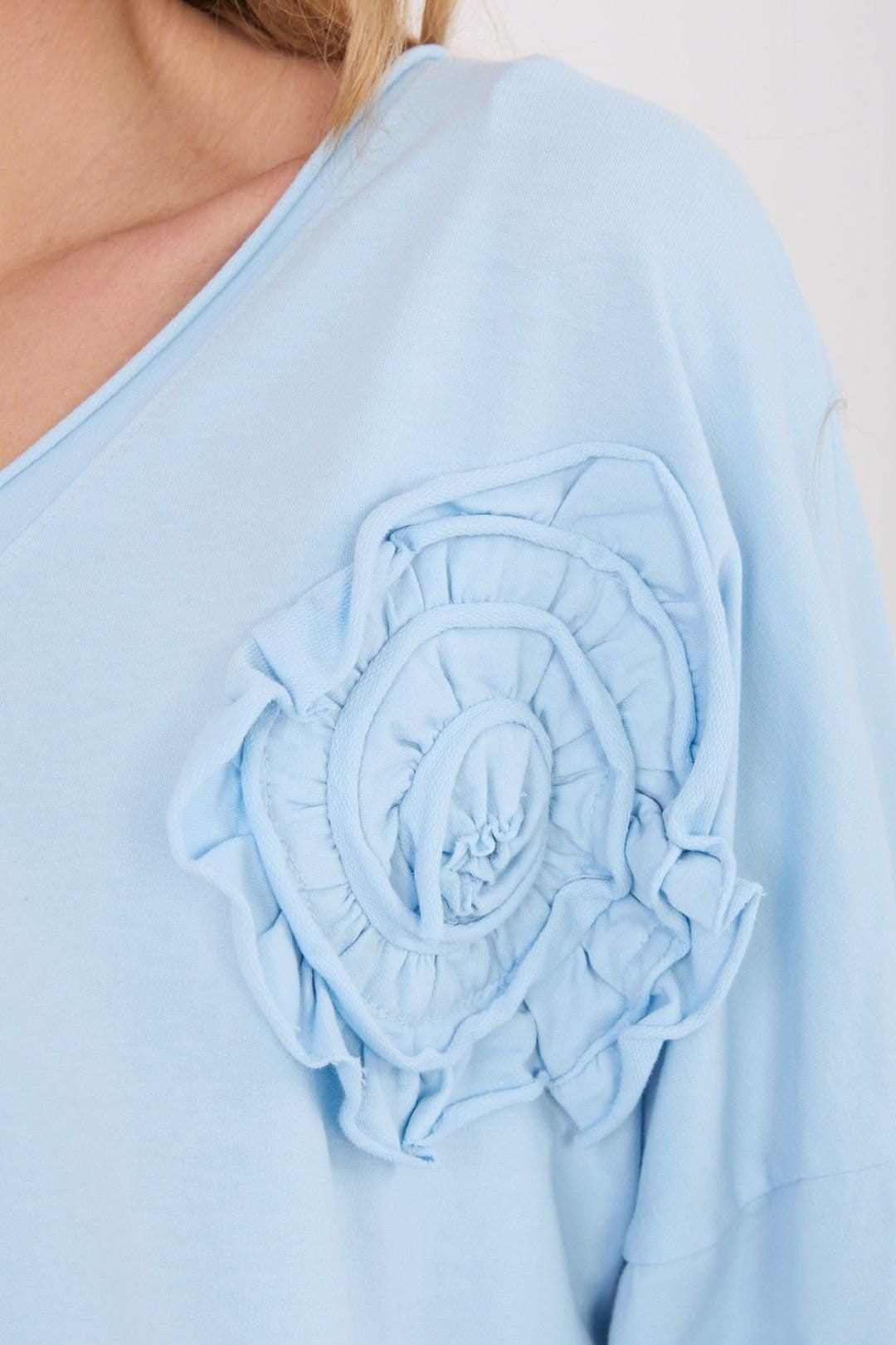 Love Lace Love Lace Women's Cotton Elastane Casual V Neck Applique Blouse in Blue - 4