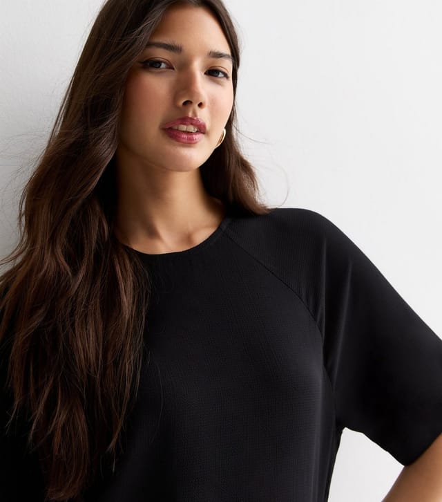 New Look Women's Black Woven Crew Neck T-Shirt New Look - 3