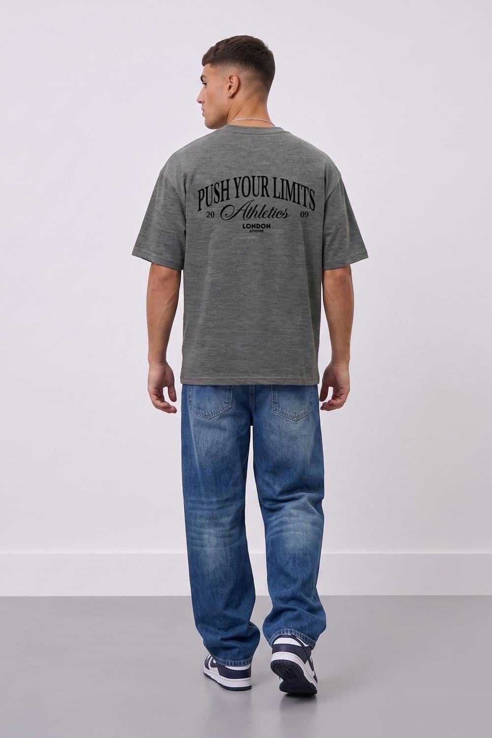 LONDON ATTITUDE LONDON ATTITUDE Men's Push Your Limits Oversized Heavyweight T-Shirt in Light Grey