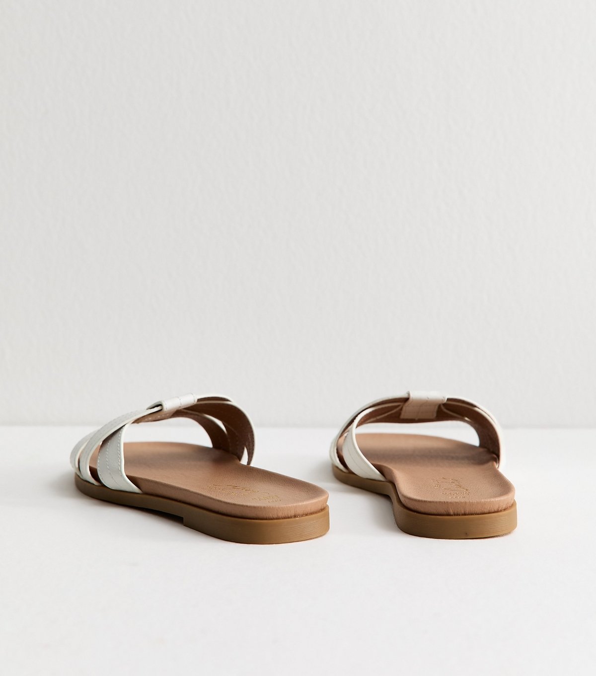 New Look Women's Extra Wide Fit White Interwoven Sandals New Look - 4