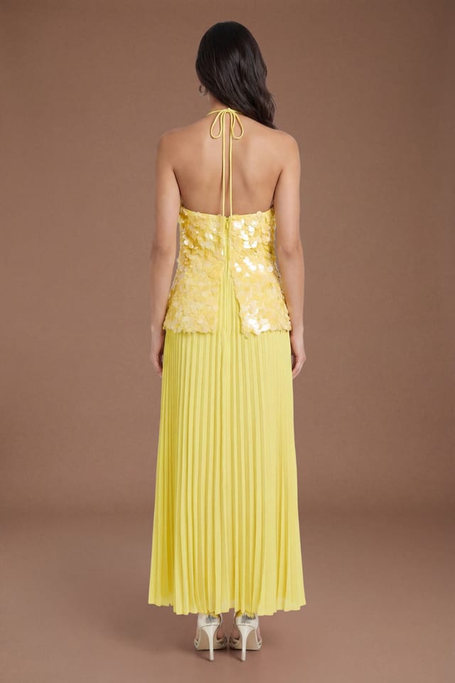 Coast Coast Women's Halter Neck Sequin Pleated Midi Dress in Yellow - 3