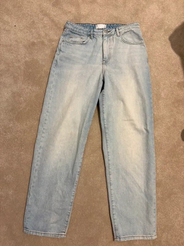 ASOS Design Men’s light blue washed straight fit jeans W32 L32