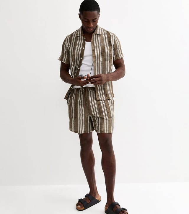 New Look Men's Green Regular Fit Textured Striped Shorts New Look - 3